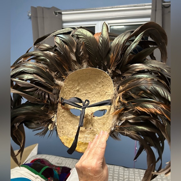 Venetian Mask - Picture 4 of 7